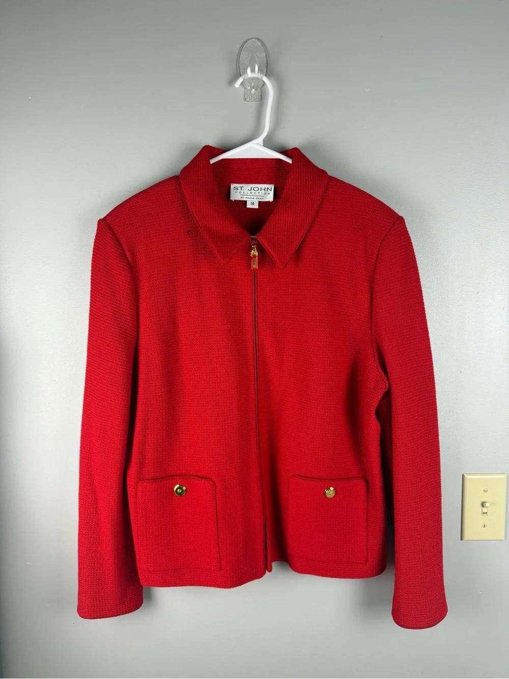 St. John Collection Women’s Long Sleeve Red Knit Zip Up Jacket Blazer SZ 14